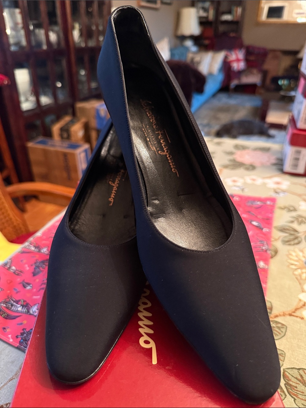 Salvatore Ferragamo Black Nisida Mid Heel Pumps